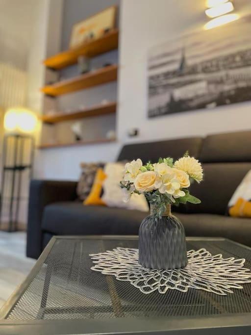 90M2 - Downtown - 6 Guest - Mole Antonelliana Apartment Turin Bagian luar foto